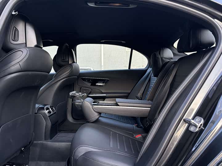 Фото 8 - Mercedes-Benz C-Class