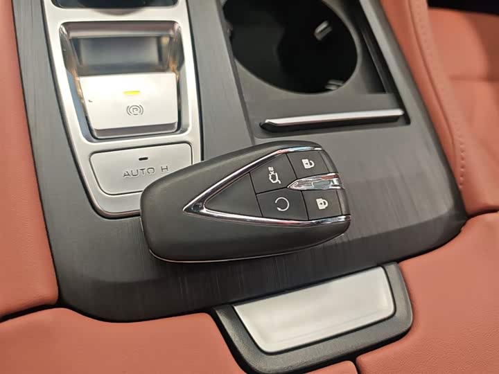 Фото 9 - Changan CS75 Plus