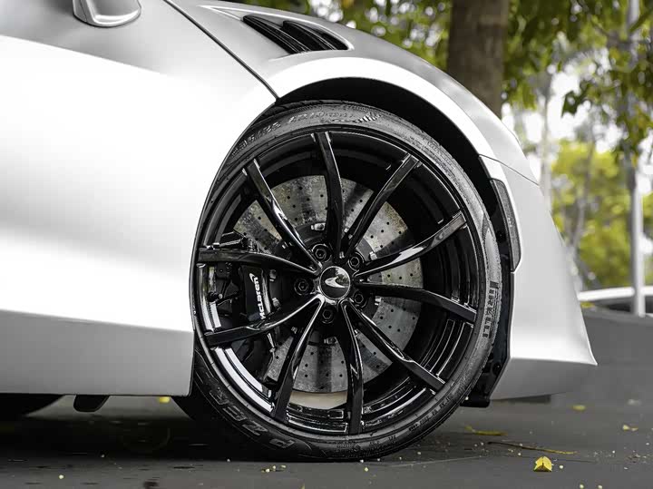 McLaren Artura 2023 2023款 3.0T Hybrid 标准型