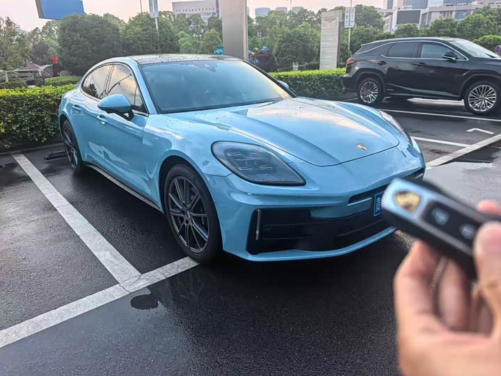 2026 Porsche Panamera