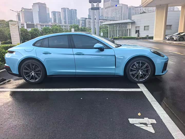 2026 Porsche Panamera