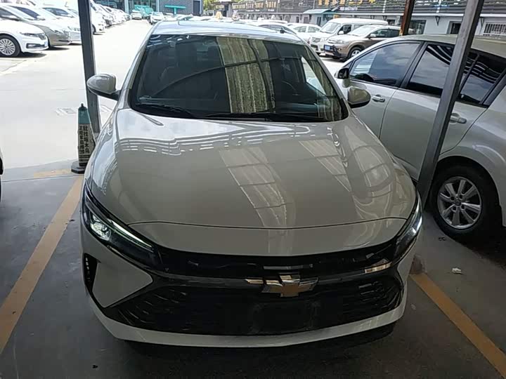 Chevrolet Monza 2023 2023款 1.5L 双离合悦享版