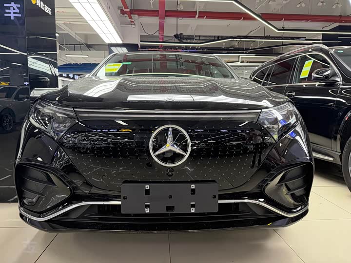 2025 Mercedes-Benz EQS SUV