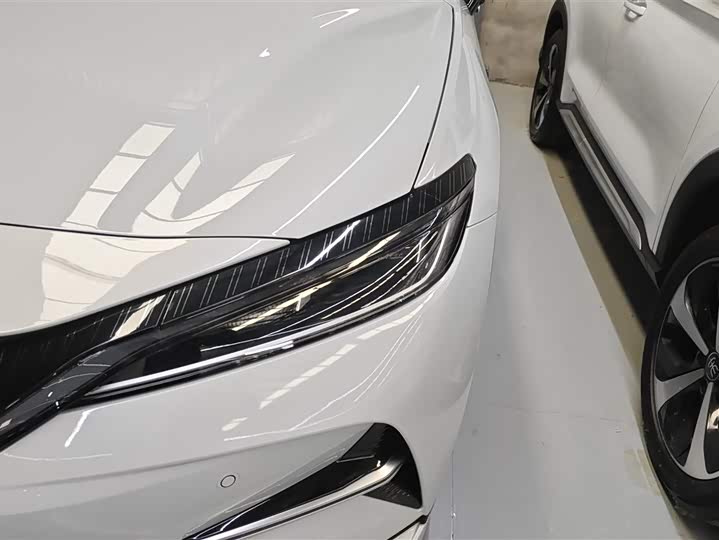 BYD Song L 2025 2025款 智驾版 662km 激光雷达卓越型