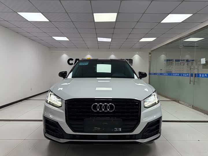 Фото 2 - Audi Q2L