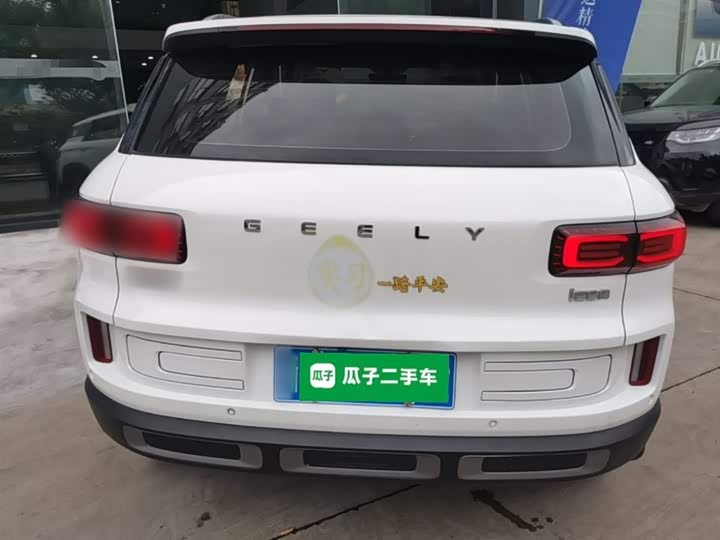 Фото 6 - Geely Icon
