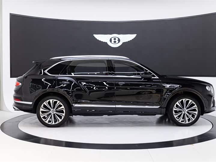 Фото 8 - Bentley Bentayga