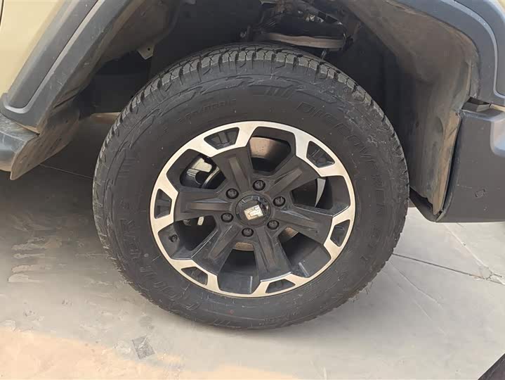 Tank 300 Hybrid 2025 2025款 Hi4-T 37.1kWh