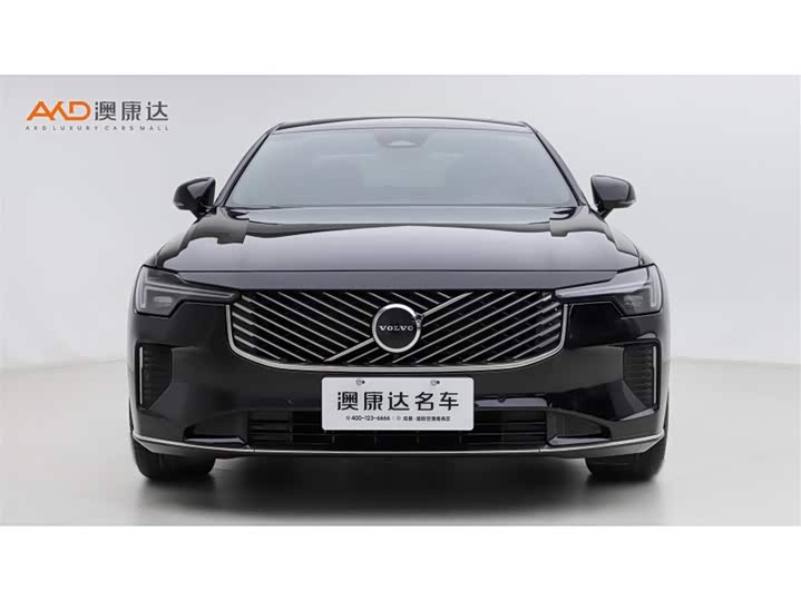 2026 Volvo S90