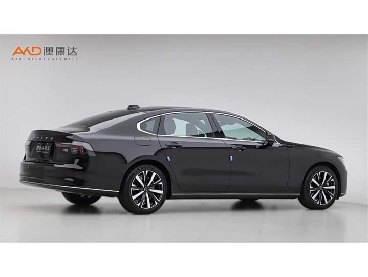 2026 Volvo S90