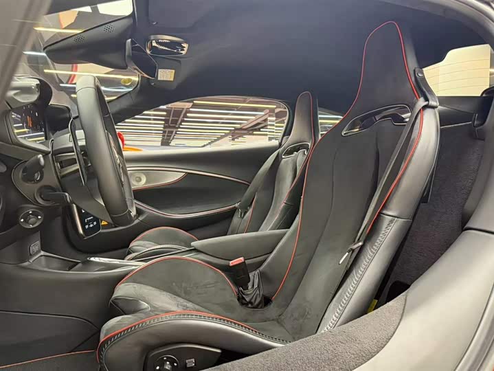 McLaren Artura 2021 2021款 3.0T Hybrid 标准型
