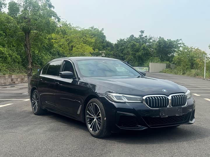 Фото 3 - BMW 5 Series