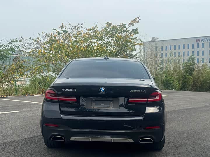 Фото 4 - BMW 5 Series
