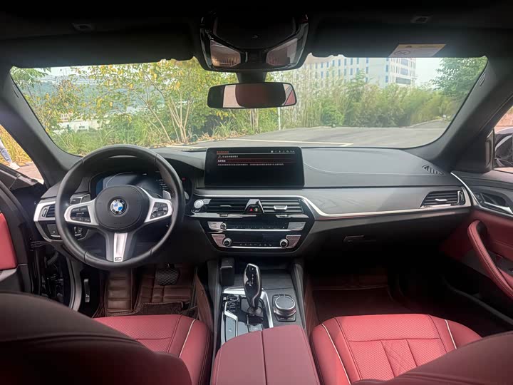 Фото 9 - BMW 5 Series