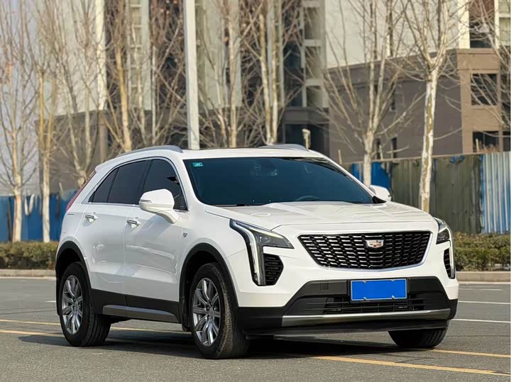 Фото 2 - Cadillac XT4