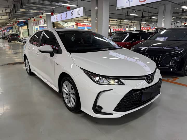 Toyota Corolla 2024 2024款 1.8L 智能电混双擎 精英版