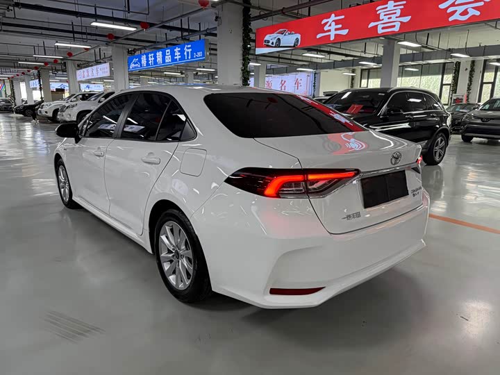 Toyota Corolla 2024 2024款 1.8L 智能电混双擎 精英版
