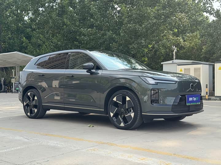 Volvo XC70 Hybrid 2026 2026款 四驱超长续航Ultra