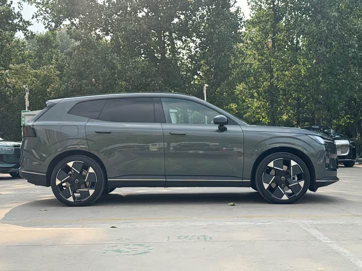 Volvo XC70 Hybrid 2026 2026款 四驱超长续航Ultra