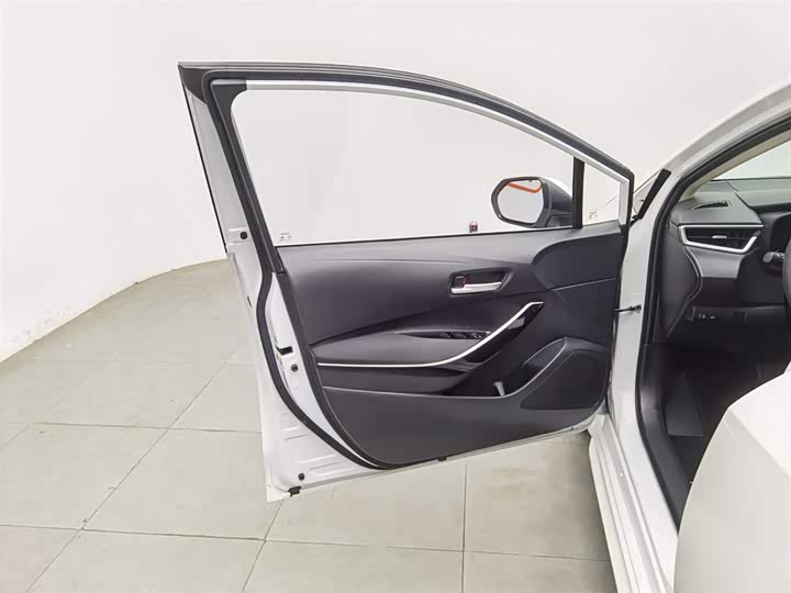 Toyota Levin GT 2023 2023款 2.0L 领先版