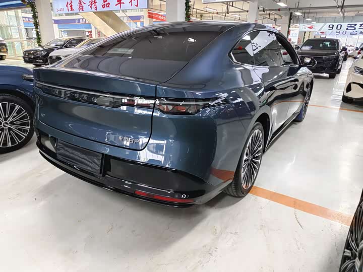 Zdjęcie 4 - Nissan N7