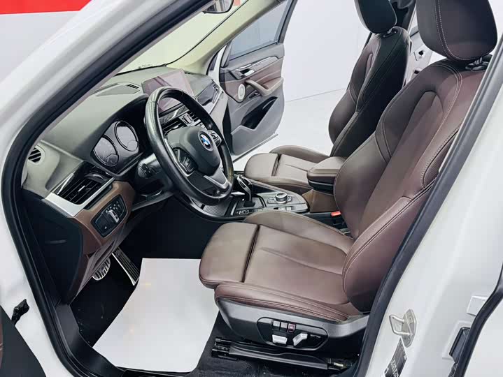 Фото 4 - BMW X1