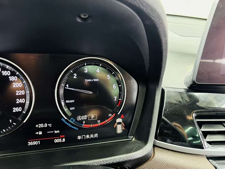Фото 5 - BMW X1