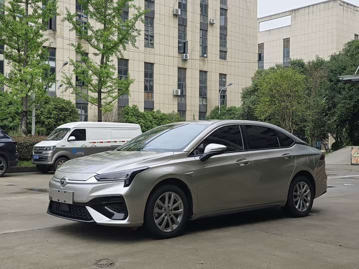 Фото 1 - GAC Aion S