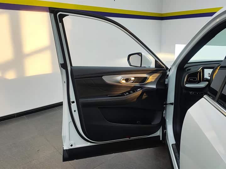 Фото 7 - GAC Trumpchi GS8