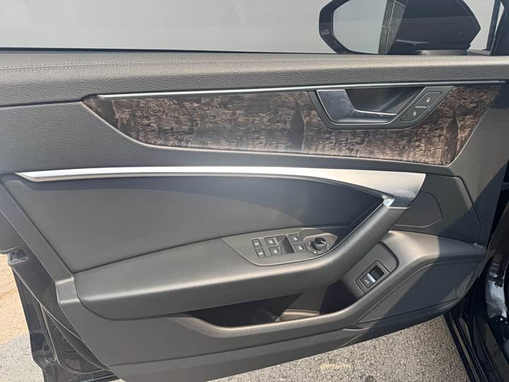 Audi A6L 2021 2021款 45 TFSI quattro 臻选致雅型