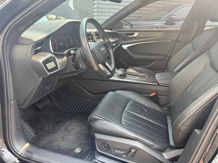 Audi A6L 2021 2021款 45 TFSI quattro 臻选致雅型