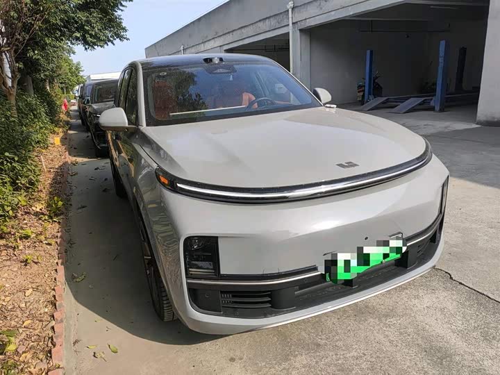 LiXiang L9 2025 2025款 Ultra 智能焕新版