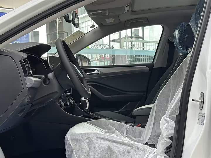 Volkswagen Sagitar L 2026 2026款 改款 3000万辆甄选款 300TSI DSG 飞越版