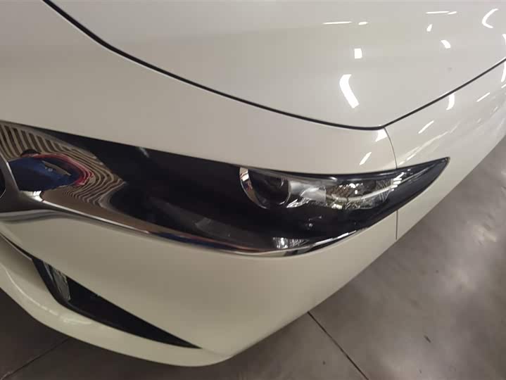 Фото 5 - Mazda 3 (Axela)