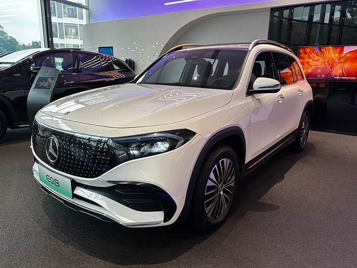 2025 Mercedes-Benz EQB