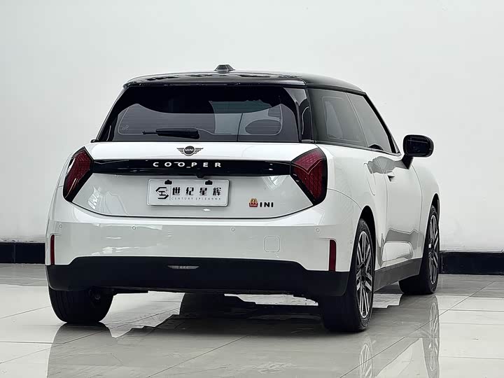 Mini Cooper 2025 2025款 456km COOPER E 经典派