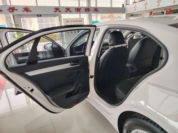 Фото 6 - Volkswagen Lamando L