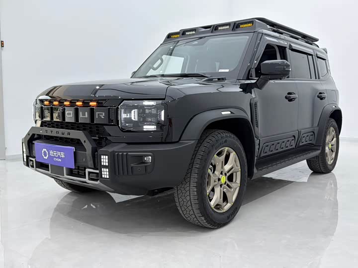 Jetour T2 2025 2025款 2.0TD XWD 自动征服