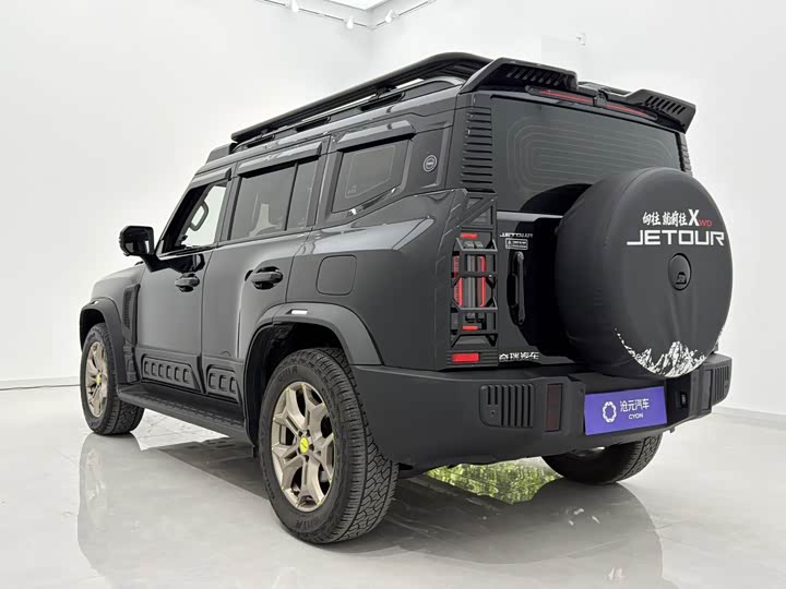 Jetour T2 2025 2025款 2.0TD XWD 自动征服