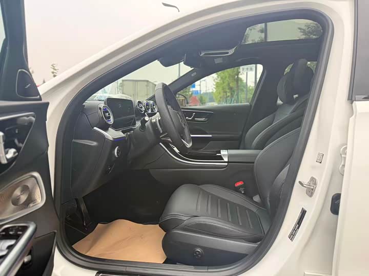 Фото 8 - Mercedes-Benz C-Class