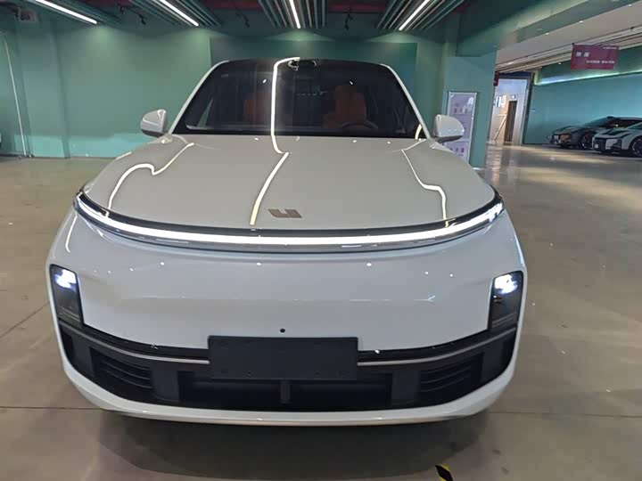 LiXiang L9 2025 2025款 Ultra 智能焕新版