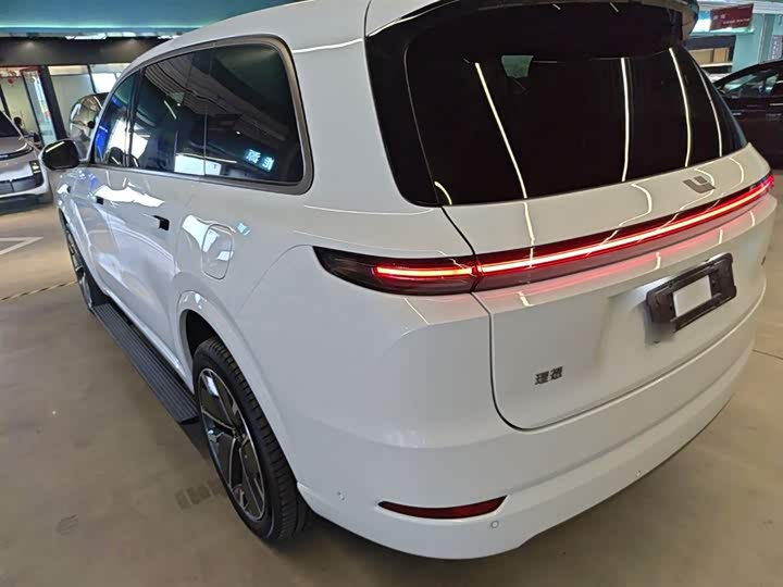 LiXiang L9 2025 2025款 Ultra 智能焕新版