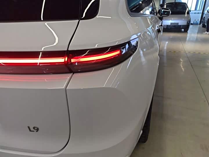 LiXiang L9 2025 2025款 Ultra 智能焕新版