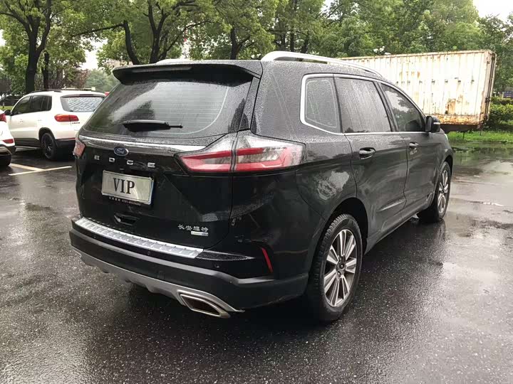 Zdjęcie 9 - Ford Edge