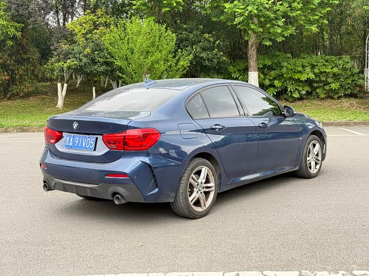BMW 1 Series 2023 2023款 125i M运动曜夜版