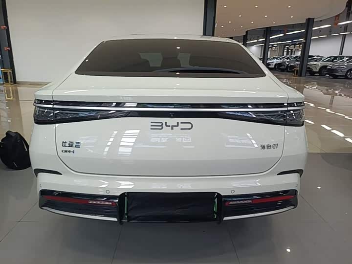 BYD Seal 07 DM-i Hybrid 2025 2025款 DM-i 1.5L 125km 豪华型