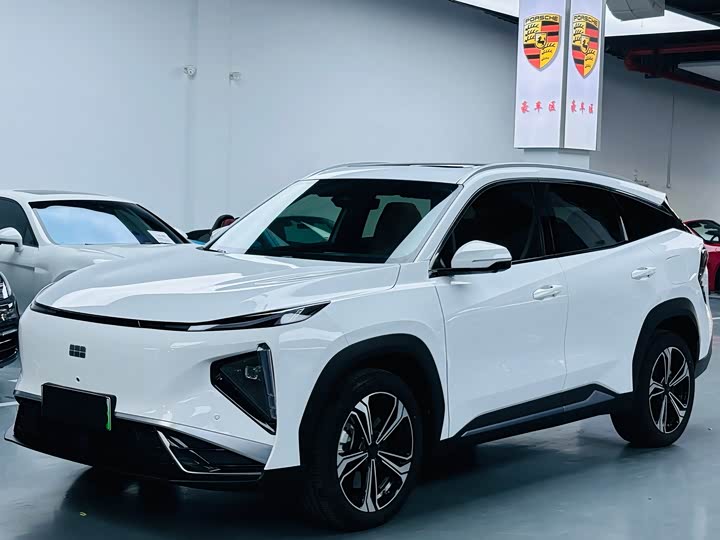 2025 Geely Galaxy L7