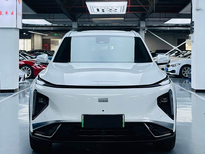2025 Geely Galaxy L7