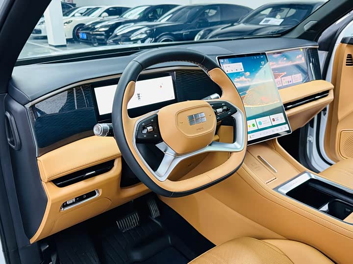 2025 Geely Galaxy L7