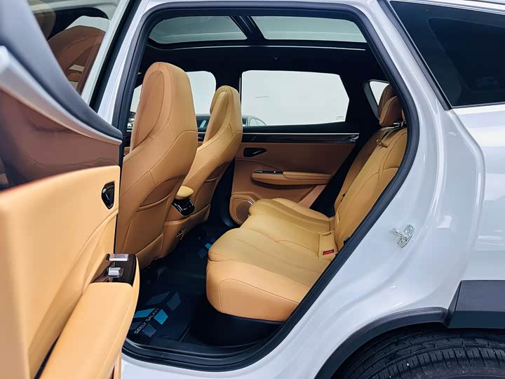 Geely Galaxy L7 2025 2025款 EM-i 115km 探索+版